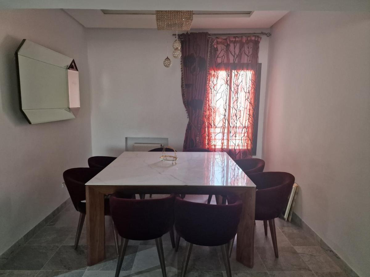 De Luxe Au Centre Urbain Nord Tunis