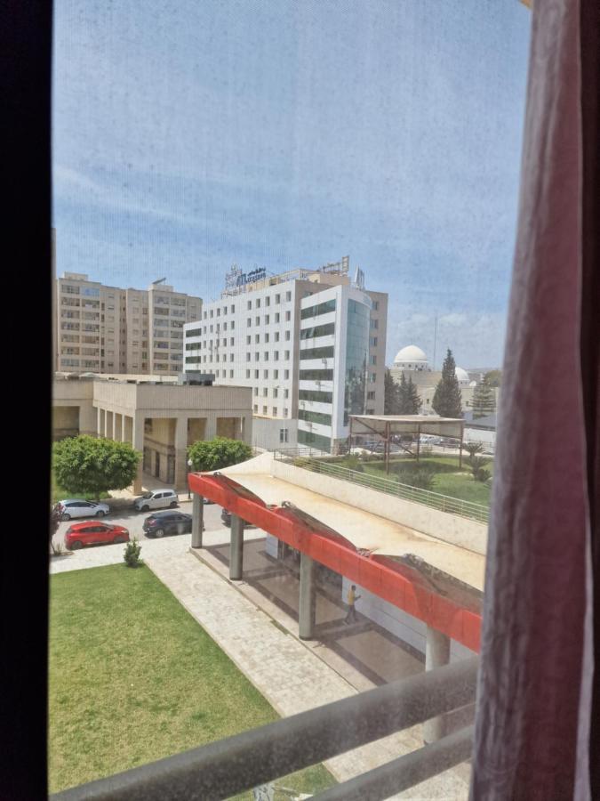 Apartment De Luxe Au Centre Urbain Nord Tunis