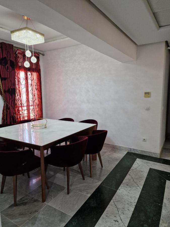 De Luxe Au Centre Urbain Nord Tunis